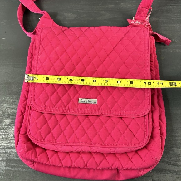 Vera Bradley Fushia Pink Hipster Crossbody Quilted 13'x11'' EUC‎ - Picture 7 of 8